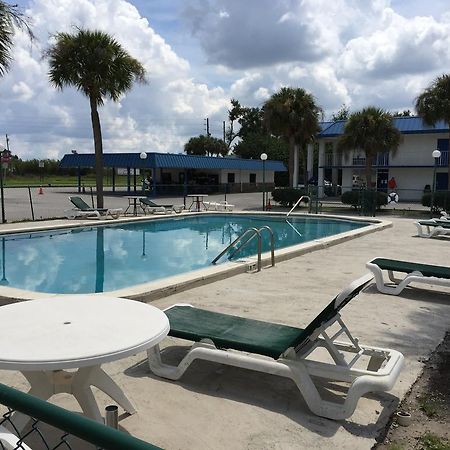 Stay Plus Inn Haines City Exterior photo