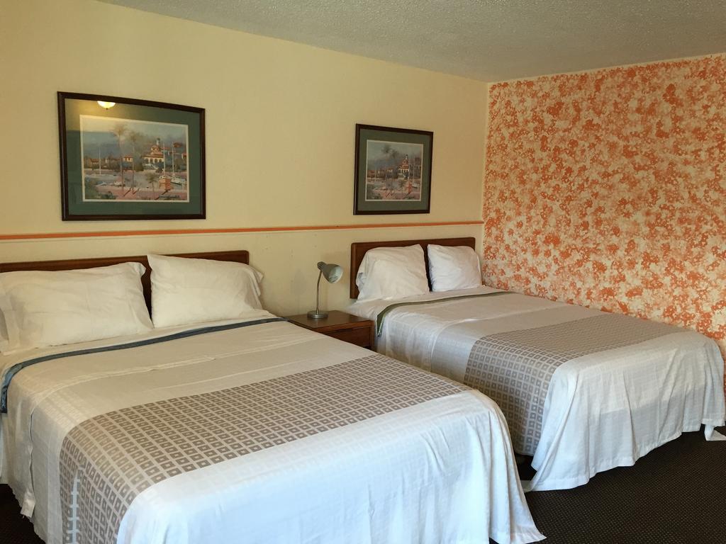 Stay Plus Inn Haines City Exterior photo